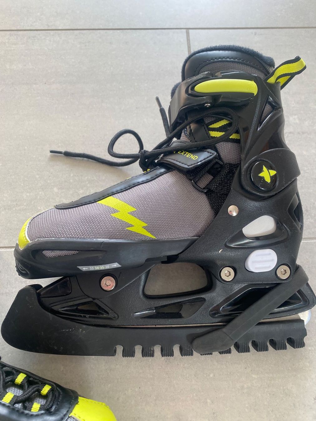 Pattini da ghiaccio: Schlittschuhe EXTEND Grösse 33-36 – Usato da Uetikon am See venduto da cristalllina 3