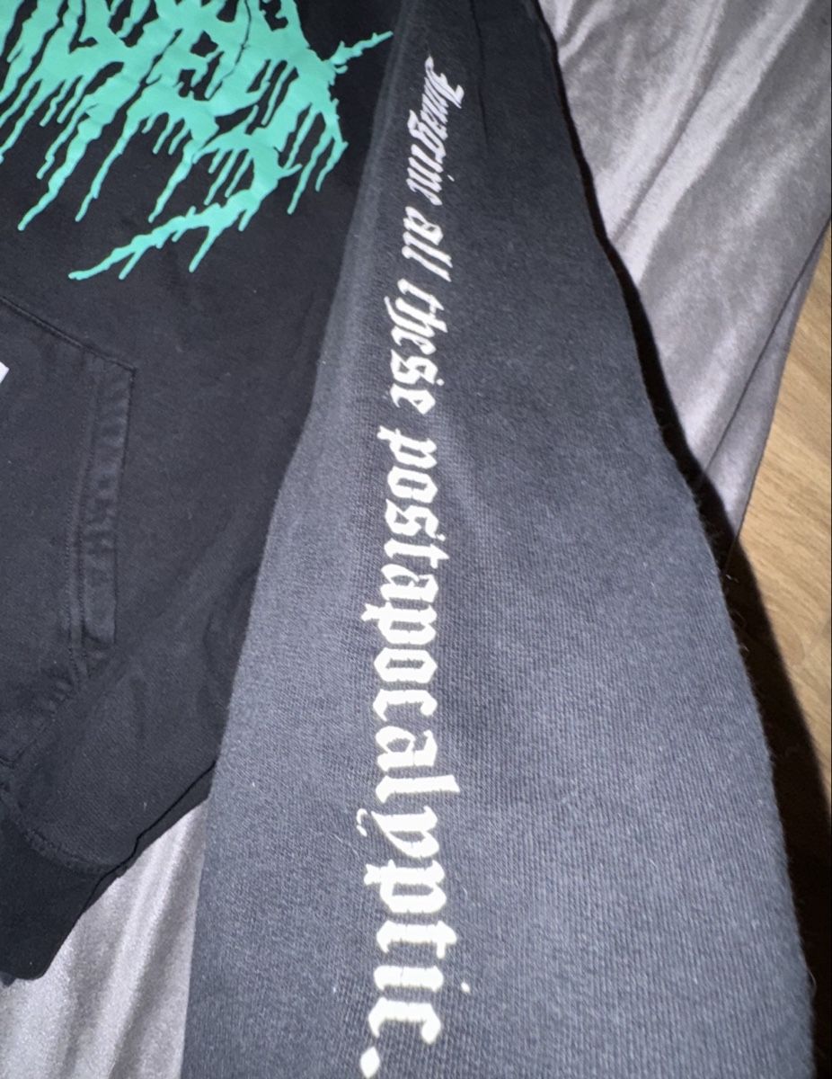 Pulls & Sweat-shirts: WASTED PARIS HOODIE – D'occasion à Muri AG par rah_x6jr 3