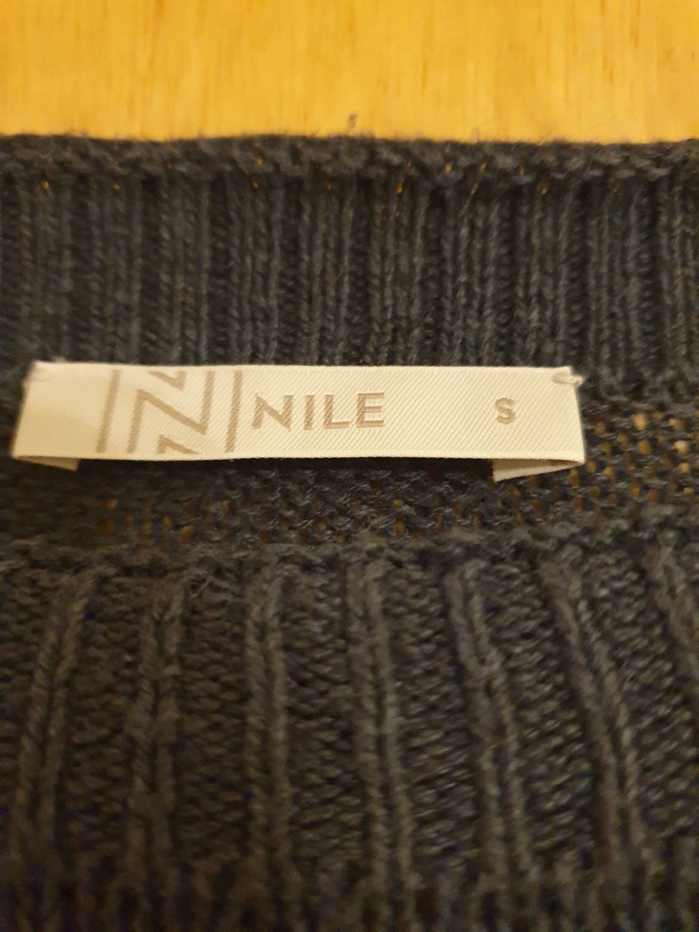 Nile Maglioni & Felpe: Pull léger rayé NILE, M, 55%lin, 45%coton, très bon état – Usato da Neuchâtel venduto da Verenas12 2