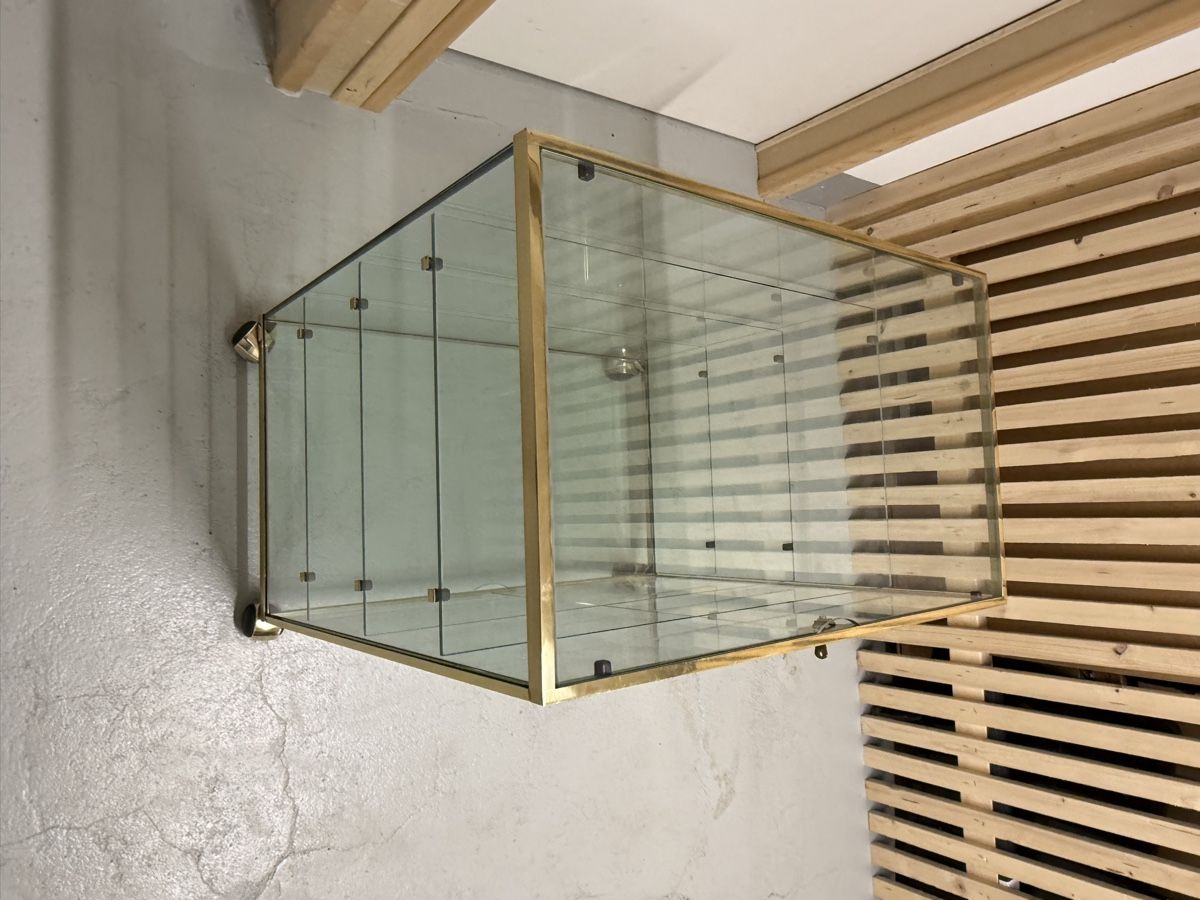 Scaffali: Elegante Glasvitrine auf Rollen - abschliessbar – Usato da Wittnau venduto da Rewachen 1