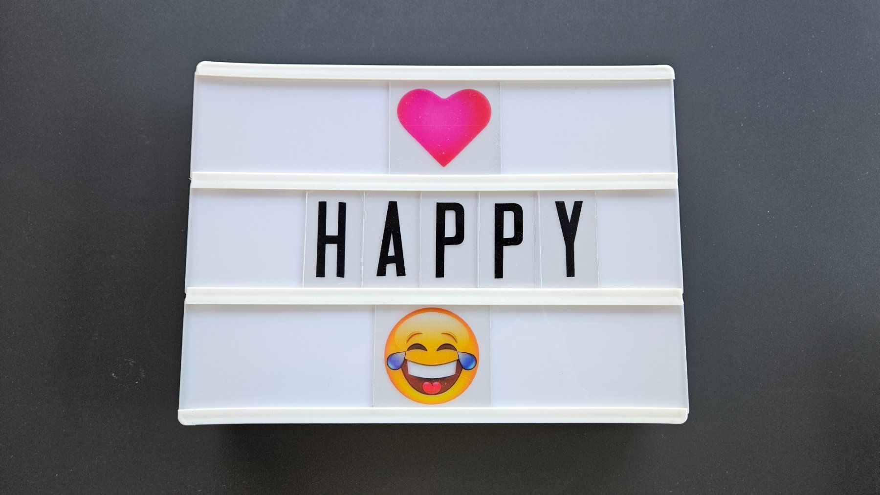 Tutte le decorazioni: LED Lampe mit Buchstaben und Emojis – Usato da Thun venduto da nic_n2wf 1