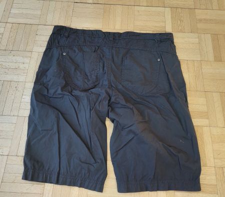 kurze Shorts Chicorée wiht Love
