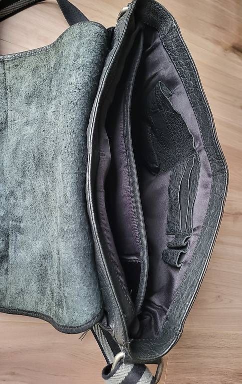 Sacs: Umhänge- Schultertasche Leder schwarz – D'occasion à Uster par snawusch 3
