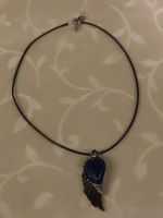 Collier pendentif aile et pierre lapis lazuli neuf