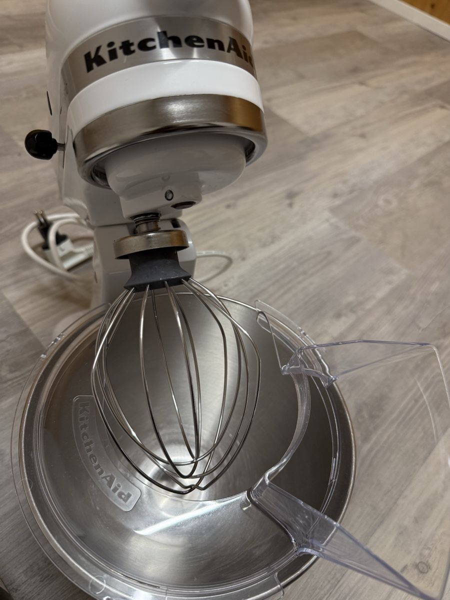 Kitchenaid Elettrodomestici da cucina: Kitchenaid Classic in Weiss inkl. Fleischwolf – Usato da Rümlang venduto da Feflo 1