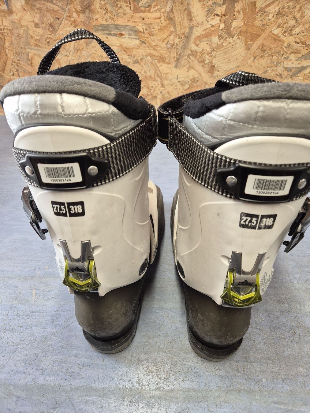 Salomon Scarpe da donna: Skischuhe Salomon Grösse 27.5 – Usato da Villigen venduto da Tilt 3