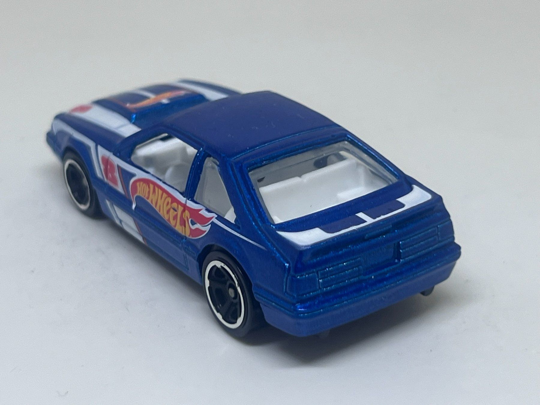 Hot Wheels Modellini d'auto: Hot Wheels '92 Ford Mustang – Nuovo (secondo la descrizione) da Wildegg venduto da LaaBoutique 2