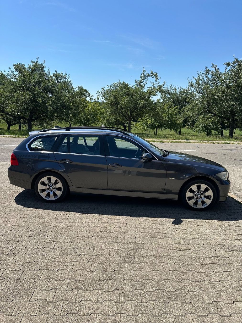 BMW Autos: BMW 325d Touring – Gebraucht aus Zuckenriet von DGZ2020 3