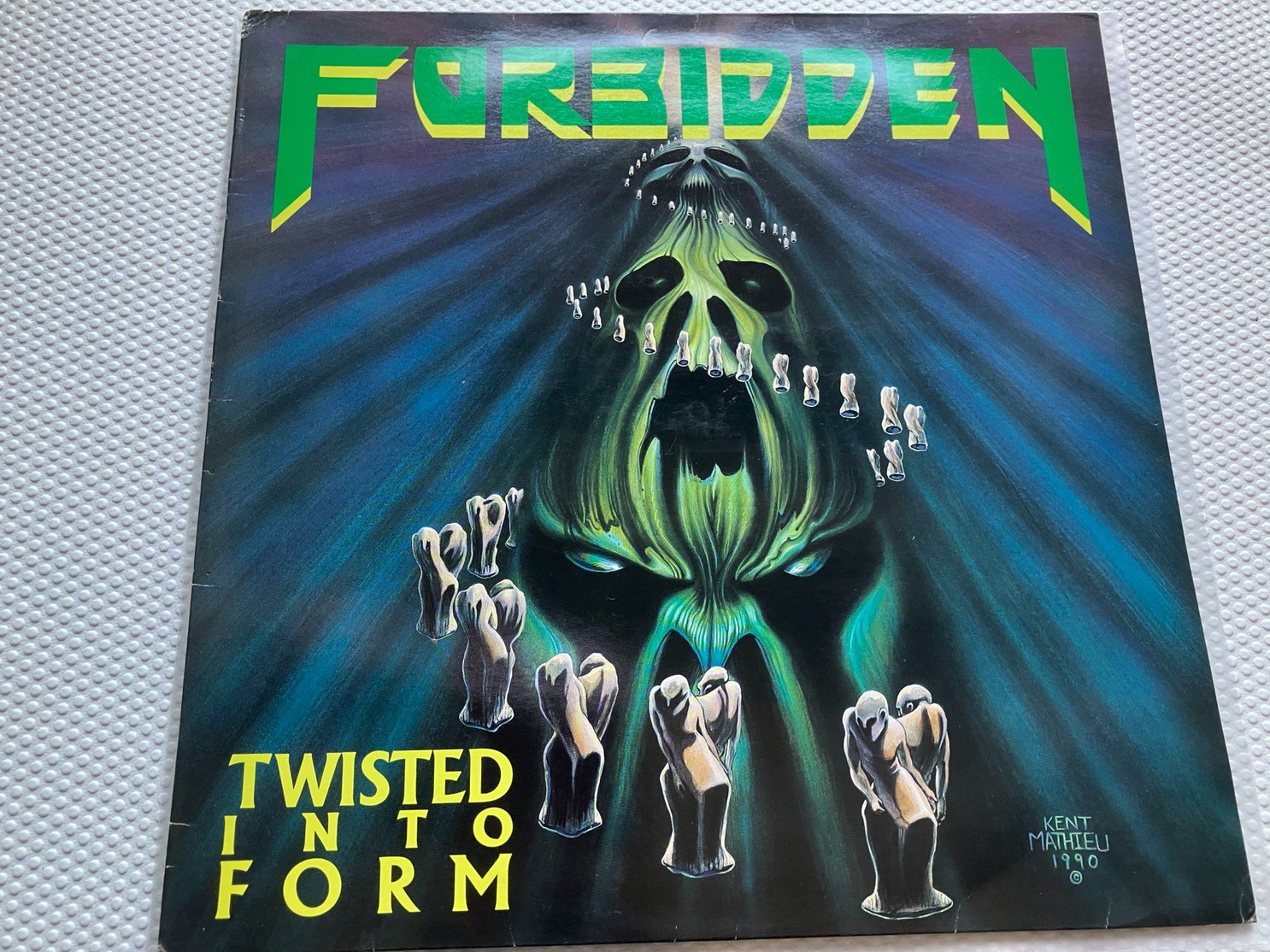 Dischi in vinile: Forbidden – Usato da Aarwangen venduto da Jukebox3