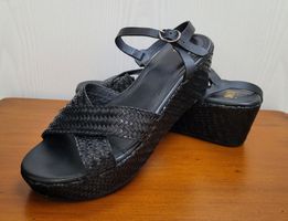 Kiwi Plateau Sandalen Gr. 40 Schwarz Neuwertig