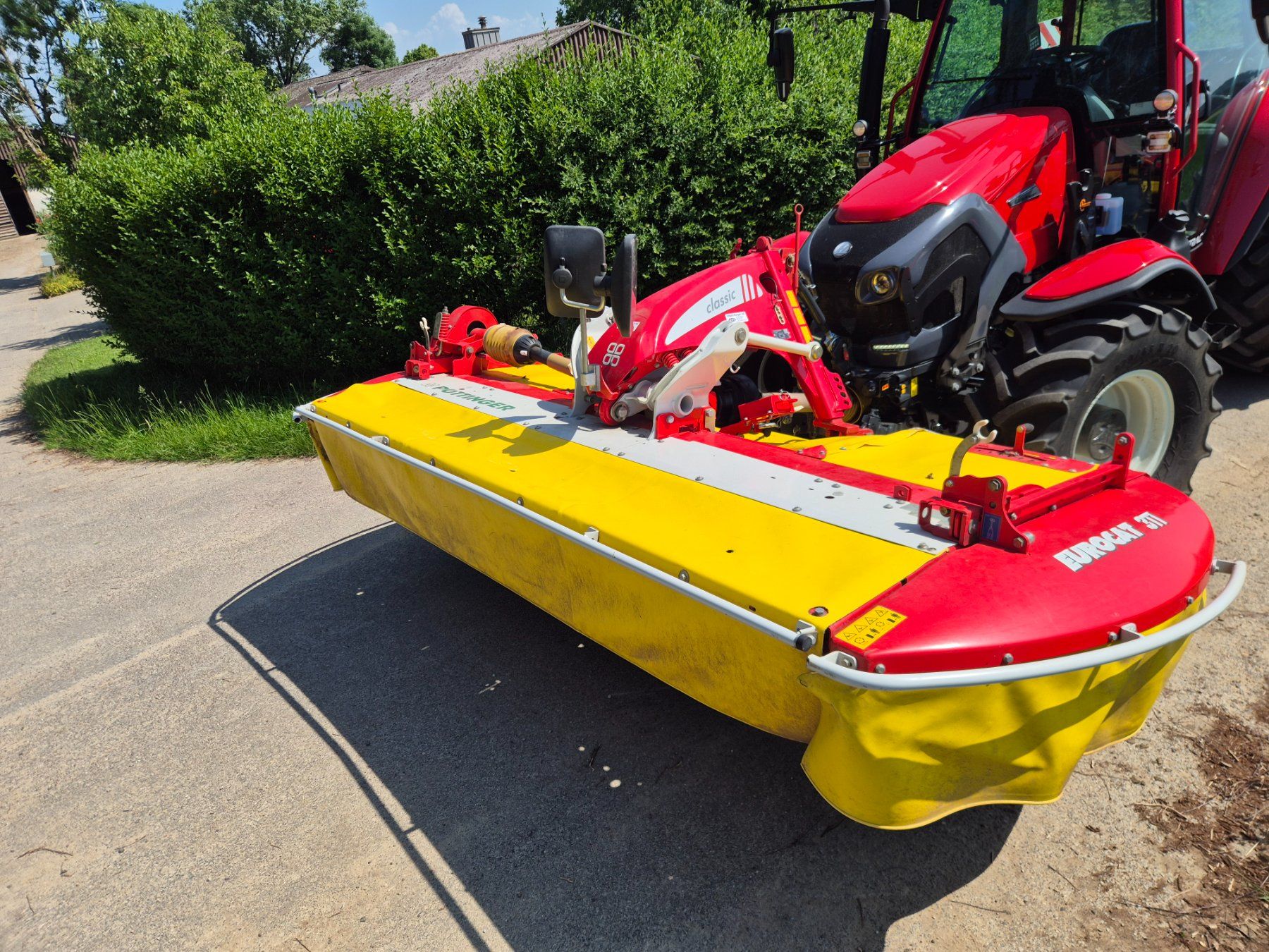 Tutte le macchine: Pöttinger Eurocat 311 Frontmähwerk – Usato da Riet (Neftenbach) venduto da JakeDrummingFarmer 3