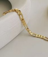 1 Stück/ Goldfarbiges Armband.(Modeschmuck )