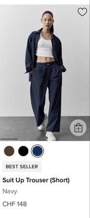 Alo Yoga Suit Up Trouser Short Navy Farbe Neuwertig