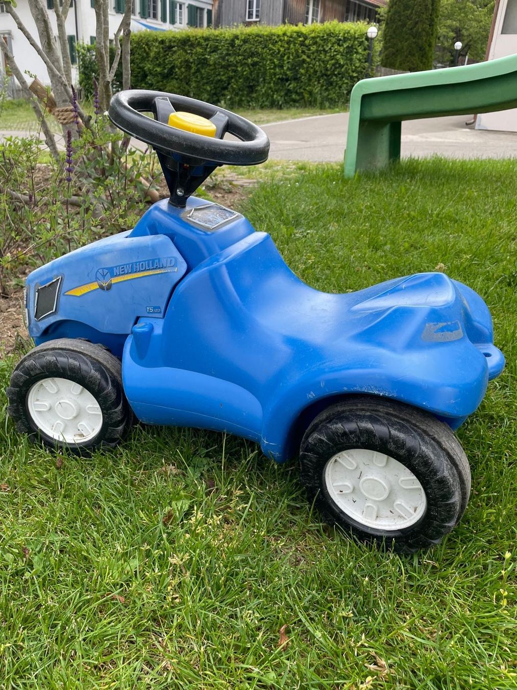 New Holland Véhicules pour enfants: New Holland Rutscher – D'occasion à Schlatt ZH par Muelli1 1