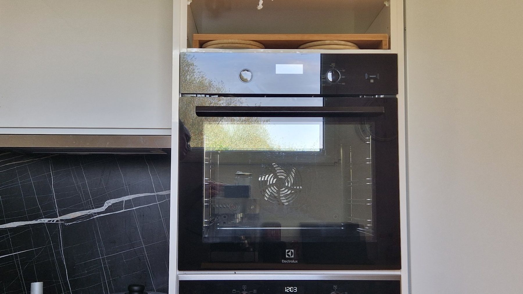 Electrolux Forni: Kaum gebrauchter Ofen ELECTROLUX – Usato da Luzern venduto da tho_y5js