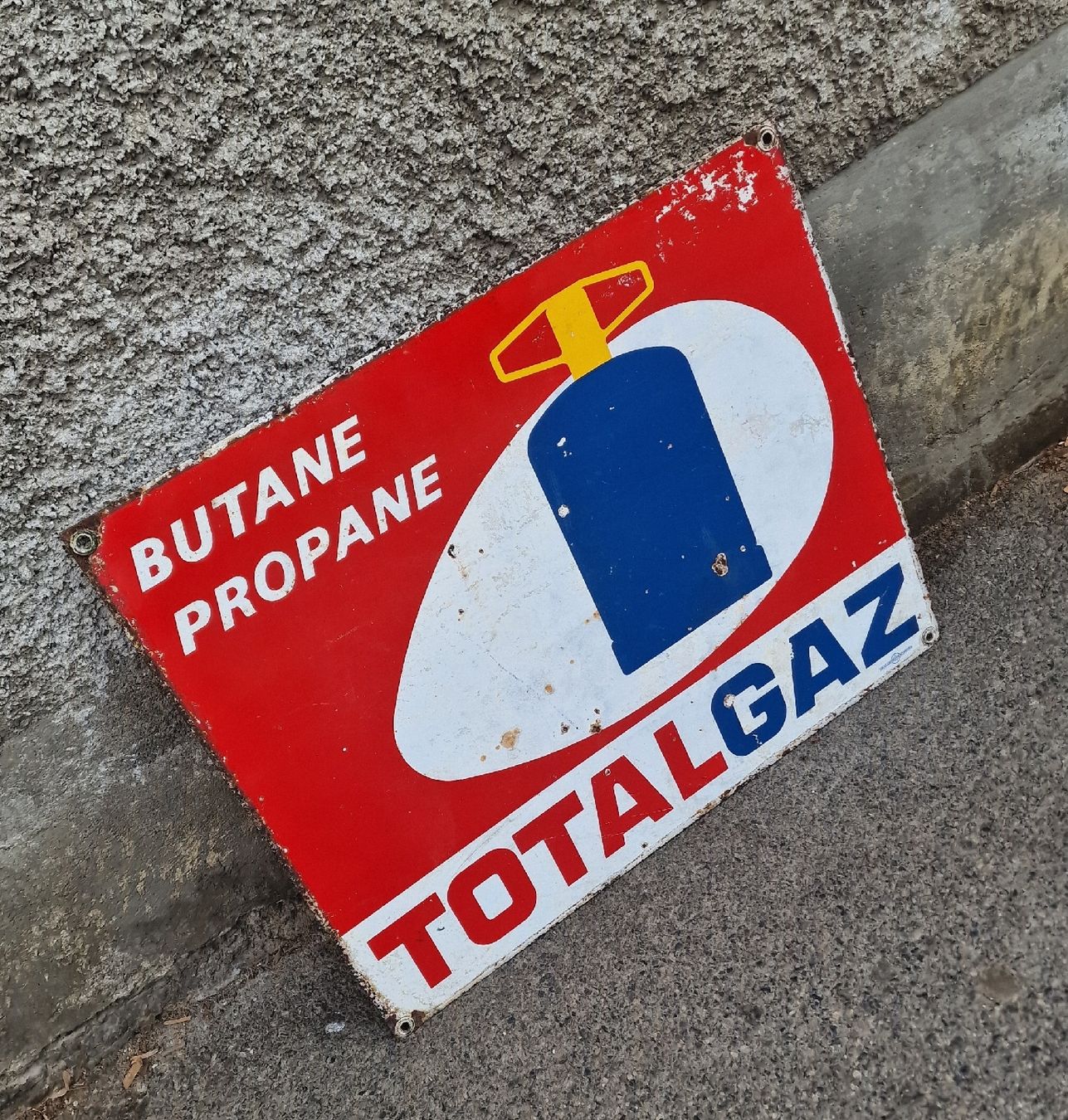 Insegne: Plaque en fer Total Gaz – Usato da Lausanne venduto da ama_2fz8 1