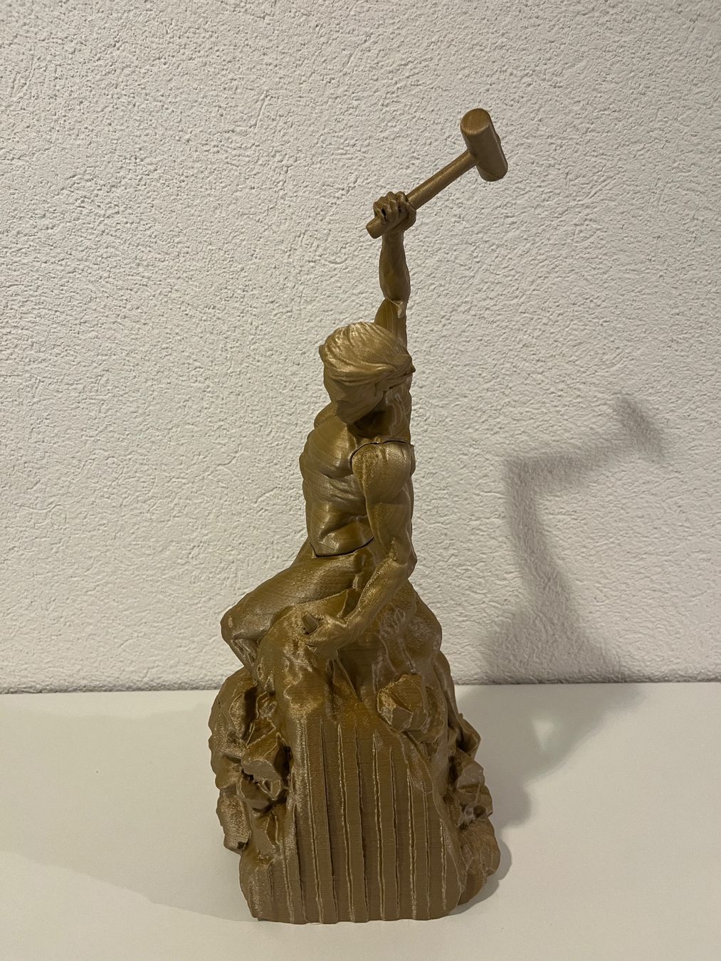 Skulpturen & Statuen: Self Made Man Statue / Skulptur – Neu (gemäss Beschreibung) aus Ernetschwil von Thies.Ray 3
