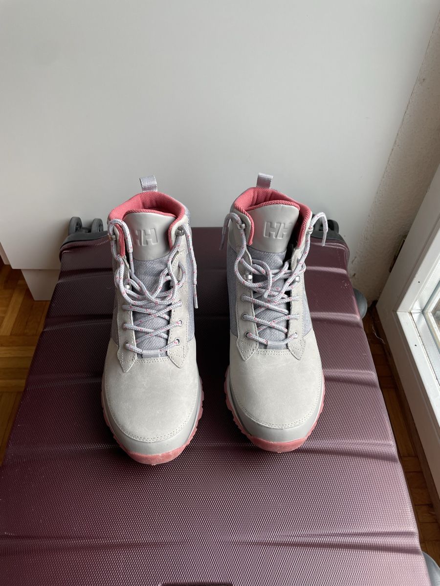 Helly Hansen Chaussures femmes: Helly Hansen Wanderschuhe Gr. 41 – D'occasion à Lengnau BE par DieBiene8 2