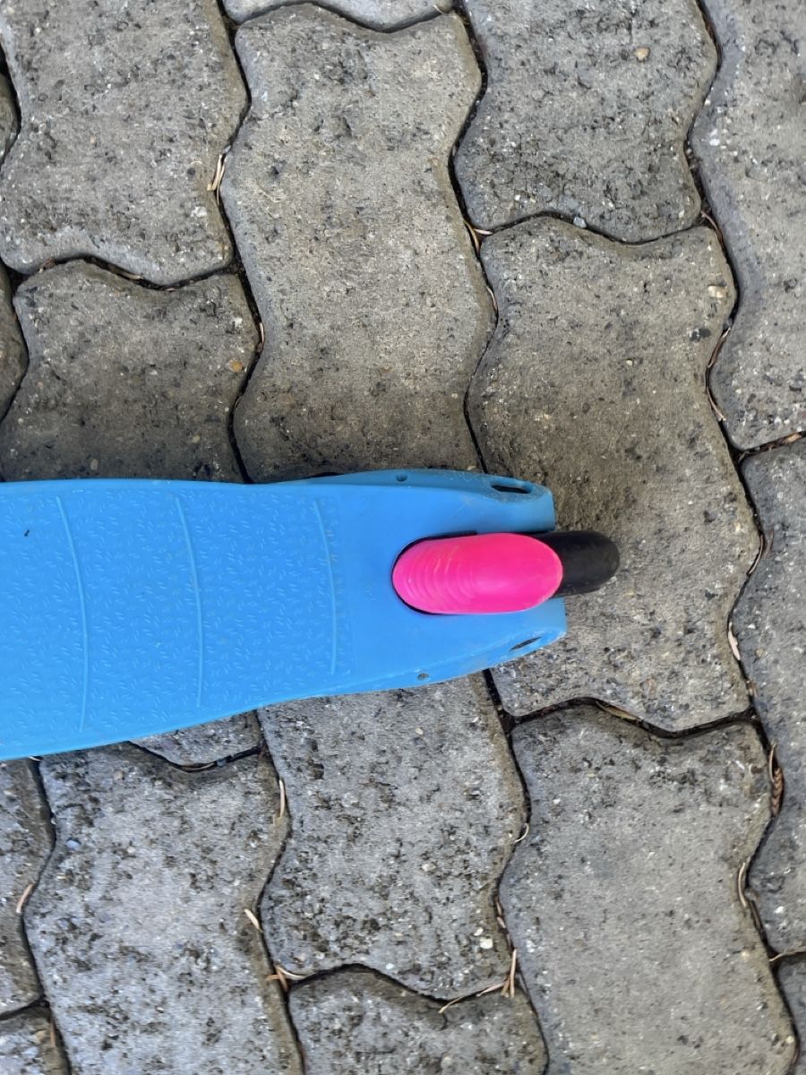 Micro Fahrzeuge für Kinder: Micro Tretroller / Trotti – Gebraucht aus Oberrieden von scubadiveli 3