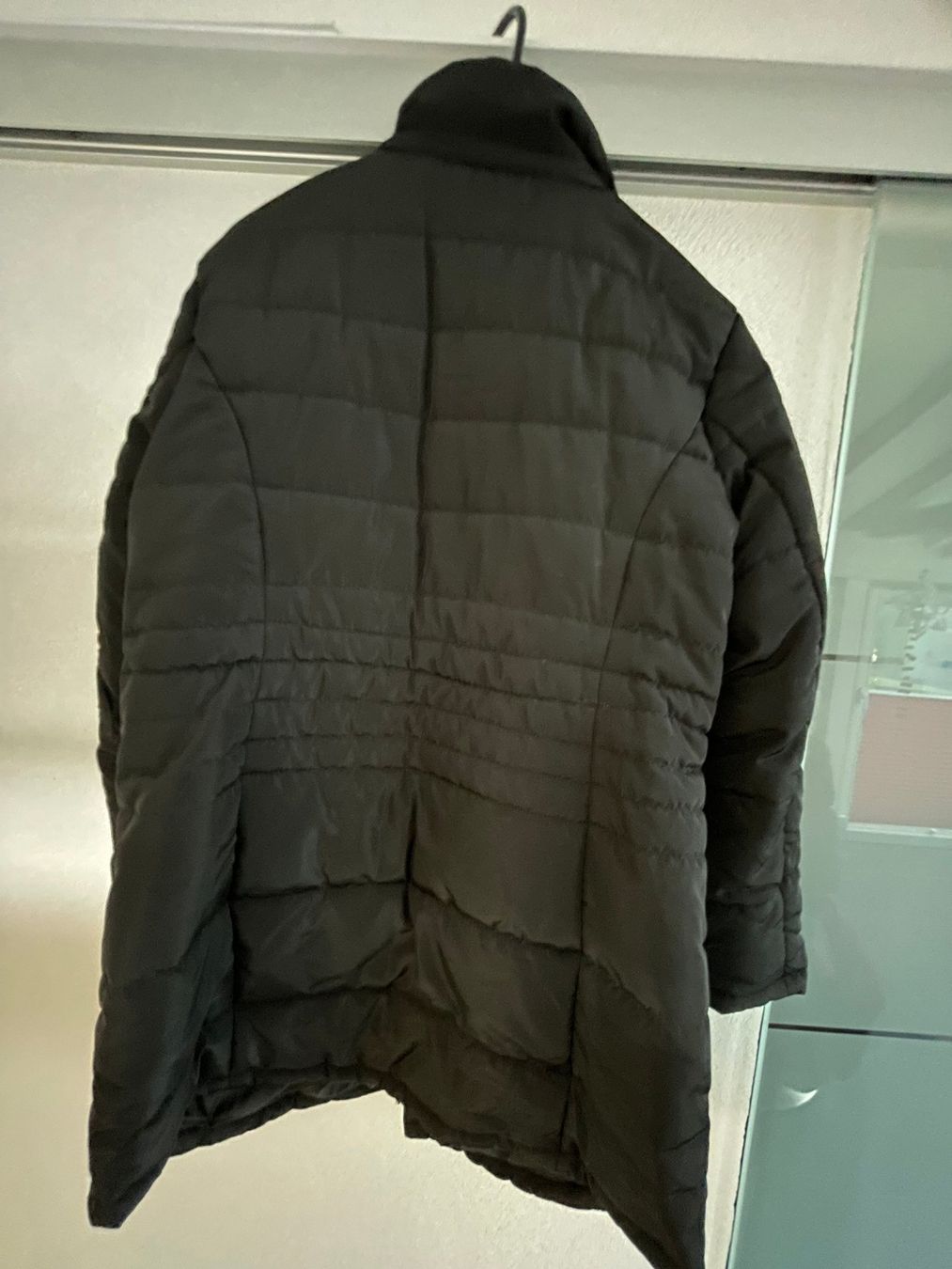 Cappotti: Schwarzer Steppmantel in Gr. 44/46 – Usato da Schnaus venduto da sueg01 1