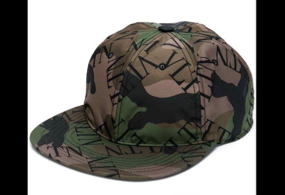 Copricapi, berretti & cappellini: Valentino VLTN Camouflage Baseball Cap – Nuovo e nell'imballaggio originale da Wettingen venduto da mvilen