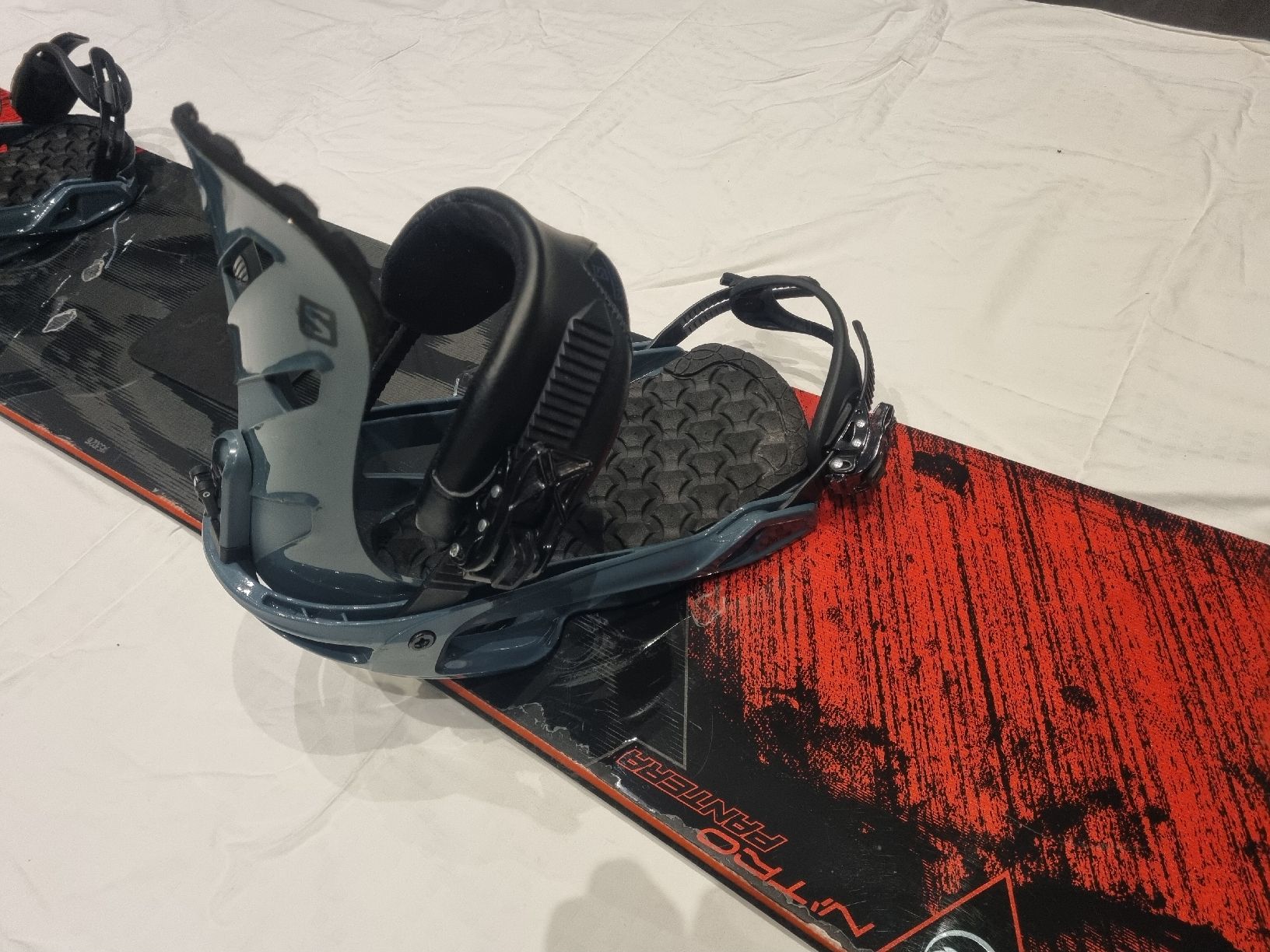 Snowboard Nitro Board: Nitro Pantera 165 Snowboard neue Salomon Bindung Freeride – Usato da Wünnewil venduto da Utan8 5