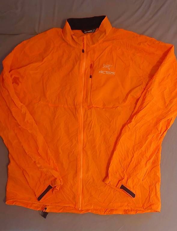 Arcteryx Giacche: Arcteryx Ultralight Windjacke NEU – Nuovo (secondo la descrizione) da Steffisburg venduto da THE-NORTH-FACE 1