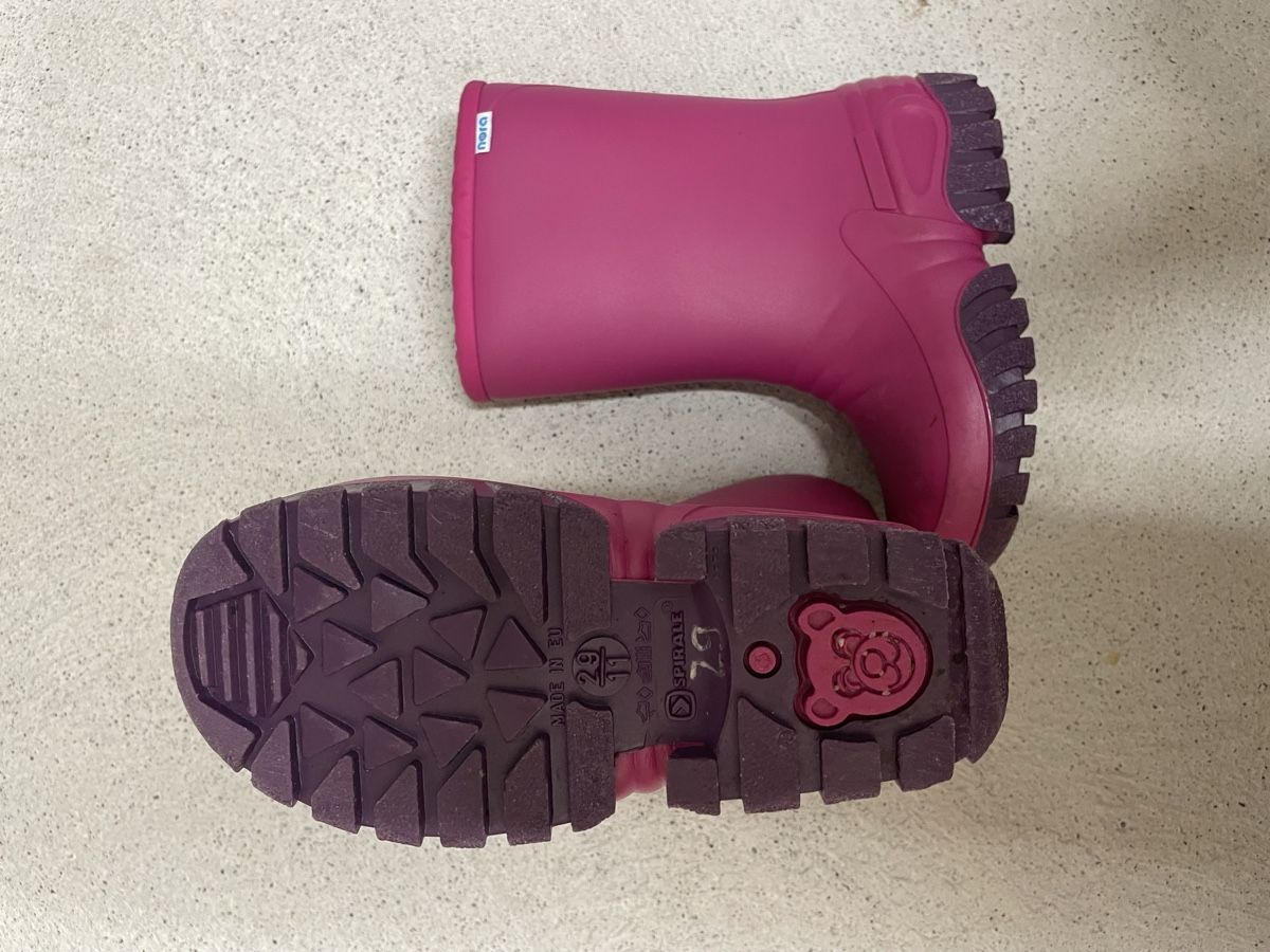 Scarpe per ragazze: gefütterte Gummistifel – Nuovo (secondo la descrizione) da Niederhelfenschwil venduto da jas_sq7y