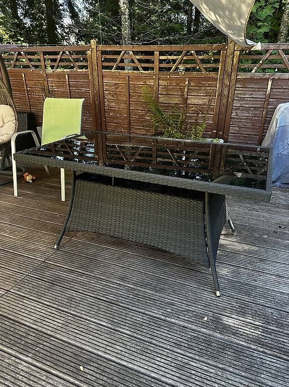 : Table de jardin  – Usato da Les Paccots venduto da yul_j97h 2