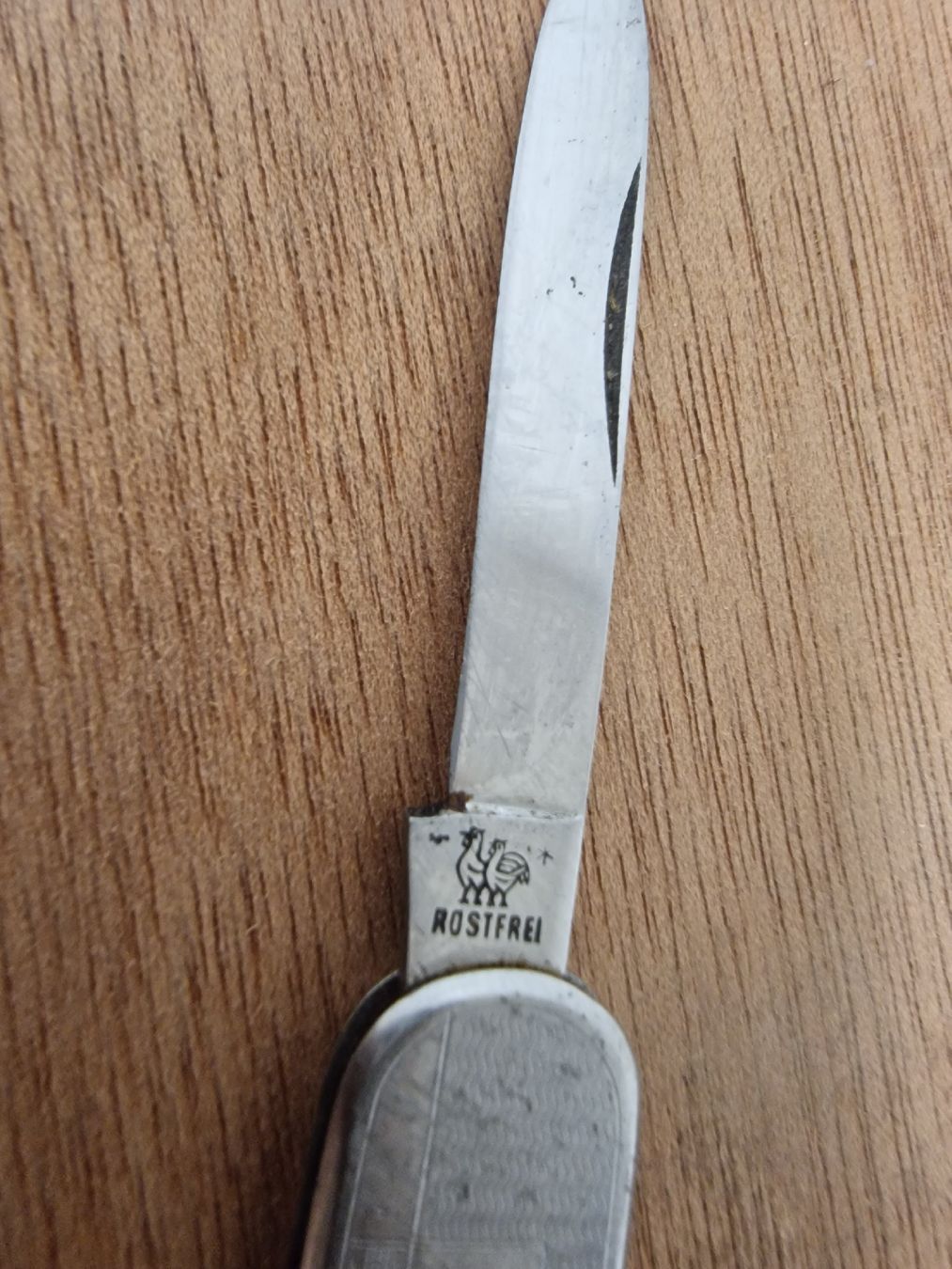 Coltelli tascabile: Couteau suisse vintage Rostfrei – Usato da La Chaux-de-Fonds venduto da Ric_m628