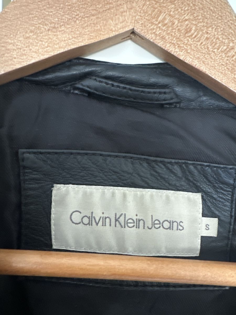 Calvin Klein Giacche: Calvin Klein Black Leather Jacket, Size S - Great Find! – Usato da Zürich venduto da car_68nt 1