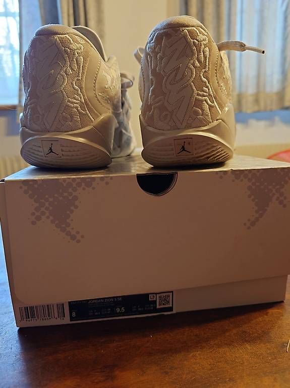 Jordan Scarpe da uomo: Jordan Zion 3 SE – Nuovo (secondo la descrizione) da Diessenhofen venduto da chu_2klg 2