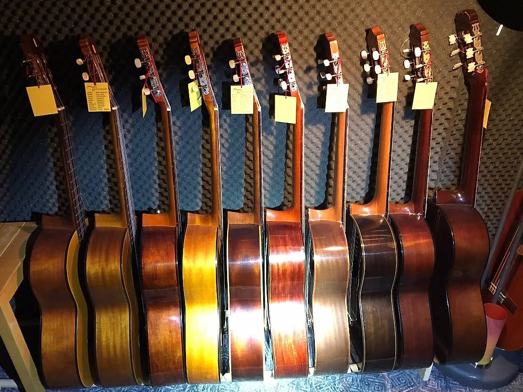 Vintage Instruments de musique: Klassische Vintage Gitarren – D'occasion à Birsfelden par Werderr