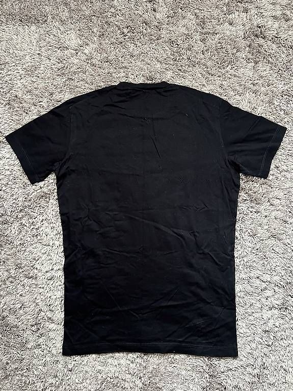 T-shirt: Dsquared2 schwarz T-Shirt – Usato da Herisau venduto da ogkosta 2