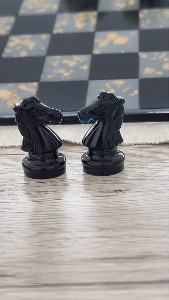 Giochi: Jeu d'échecs / chess – Nuovo e nell'imballaggio originale da Moutier venduto da francisco20 3