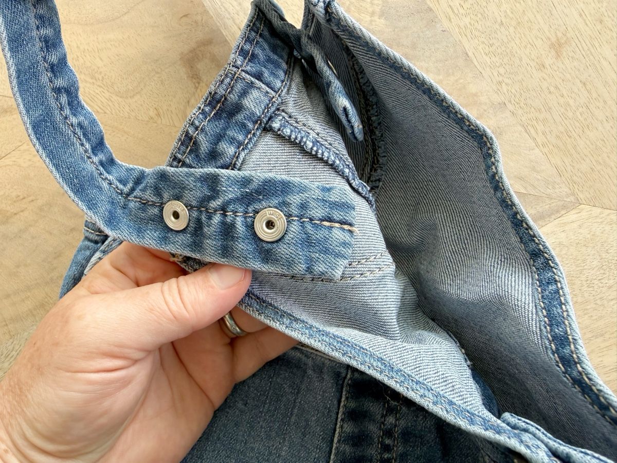 H&M Pantaloni: Jeans Latzhose Mädchen Gr. 80 – Usato da Eggenwil venduto da Lissi82 2