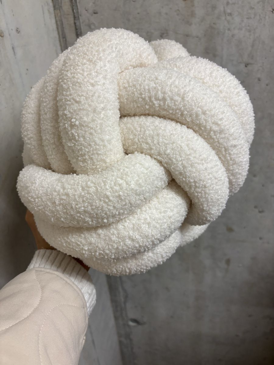 Kissen: Knotenkissen boucle – Gebraucht aus Winterthur von leimaj 1