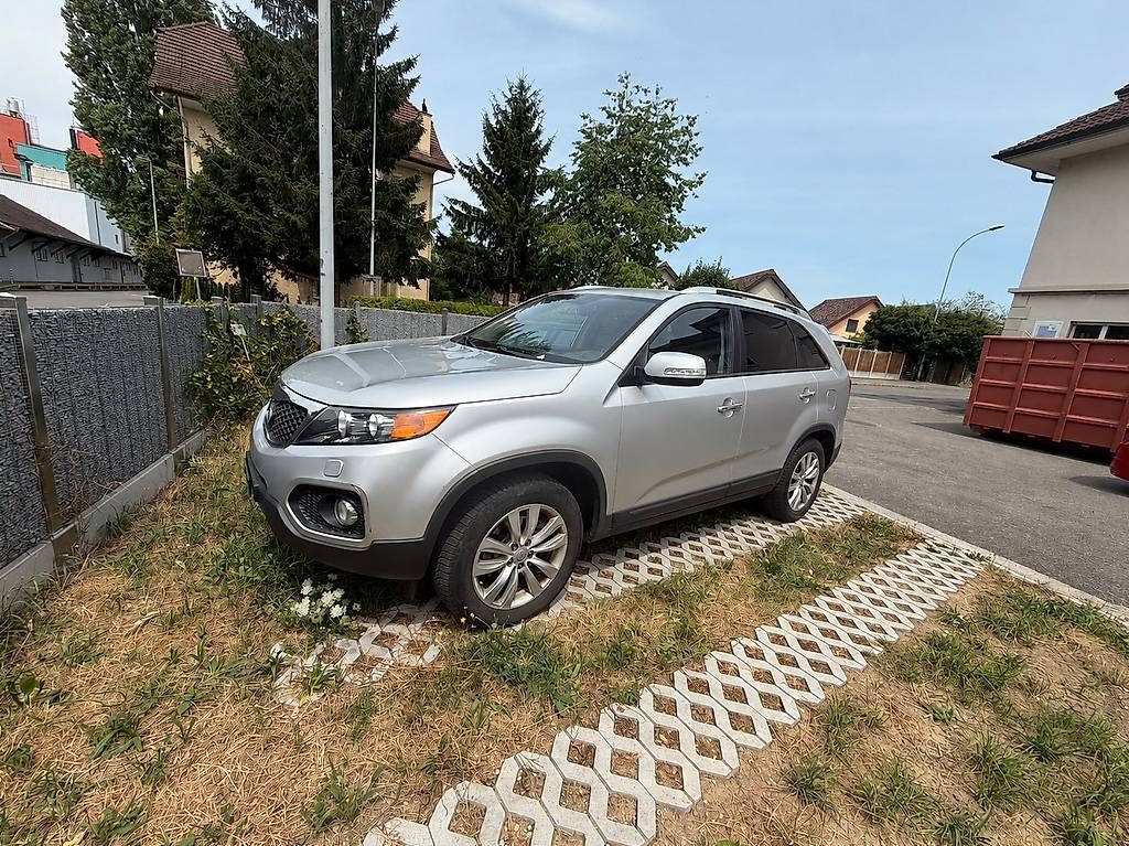 Automobili: KIA Sorento 2.2 CRDI – Usato da Sursee venduto da man_t6lz 1