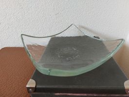 Glasschale quadratisch geschwungen Glasi Hergiswil