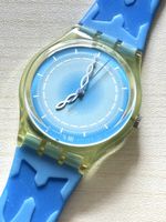 Swatch Uhr blau transparent mit Muster 