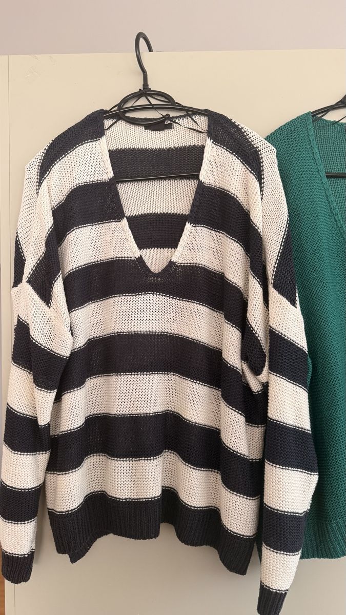 Lotti di vestiti: 2er-Set Strickpullover M/L– gestreift und grün – Usato da Winterthur venduto da -BeHappy24- 7