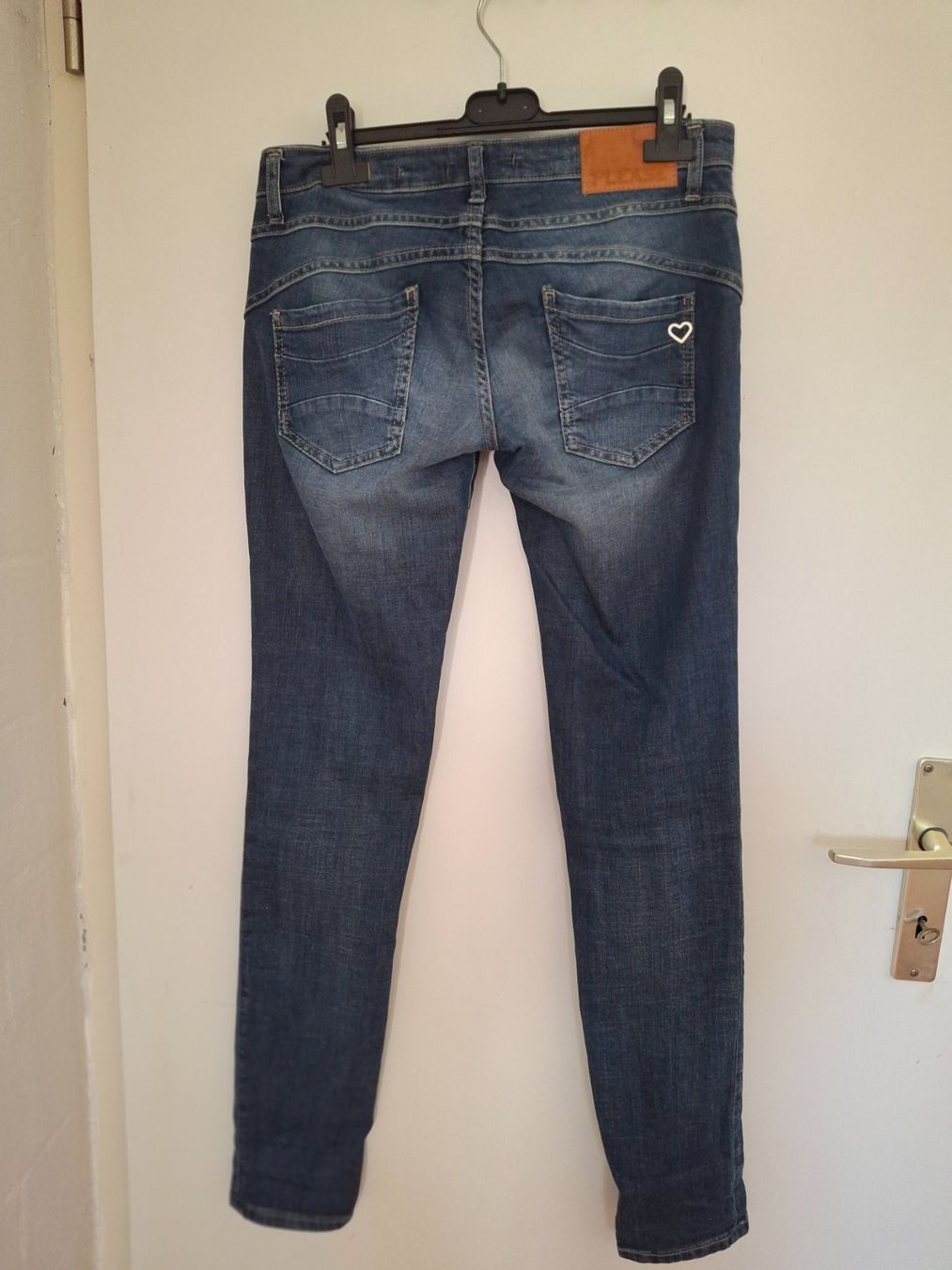 Please Jeans Jeans: PLEASE Jeans Small – Gebraucht aus Wiesendangen von Niciu 2