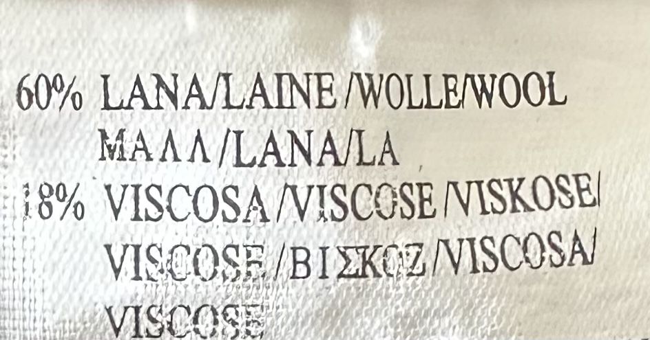 Giacche: Strickjacke (M) – Usato da Benken SG venduto da SecondTreasure 3