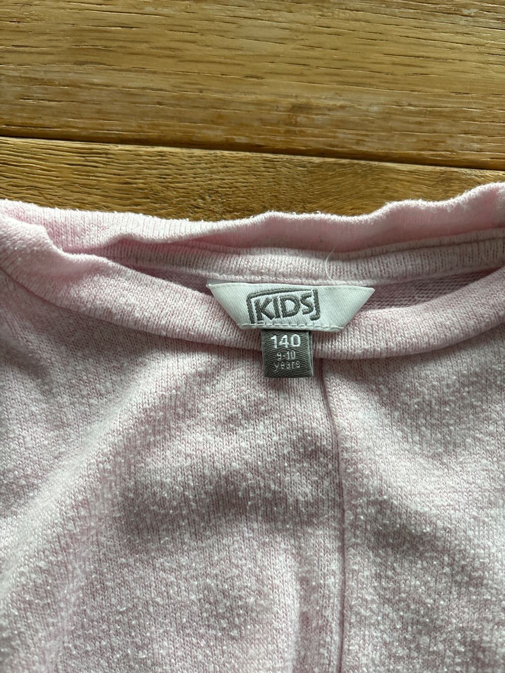 Maglioni & Felpe: Mädchenpullover Gr. 140 rosa – Usato da Wilen b. Wil venduto da b-mountain 1