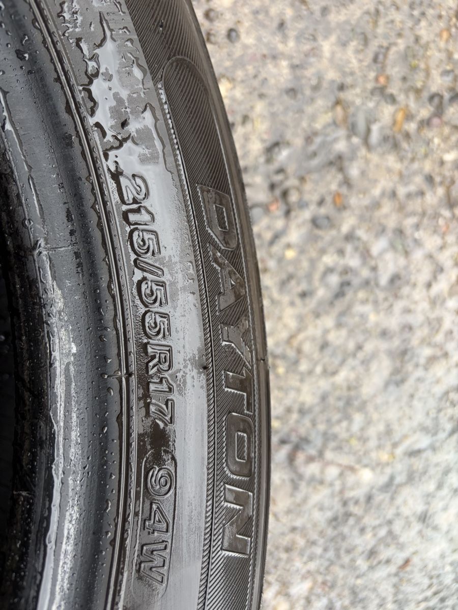Pneus & Kompletträder: 215/55R17 Sommerreifen – Gebraucht aus Wettingen von Nici1932 1