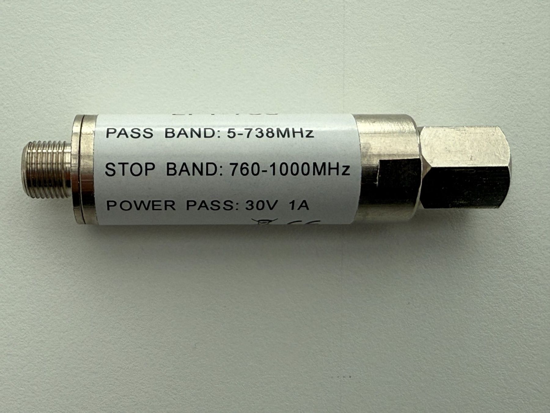 Altro Materiale elettrico: Low-Pass Filter, 4G LTE HF-Filter, LFS-738, Fabrikneu – Nuovo (secondo la descrizione) da Unterengstringen venduto da Tnovus 1