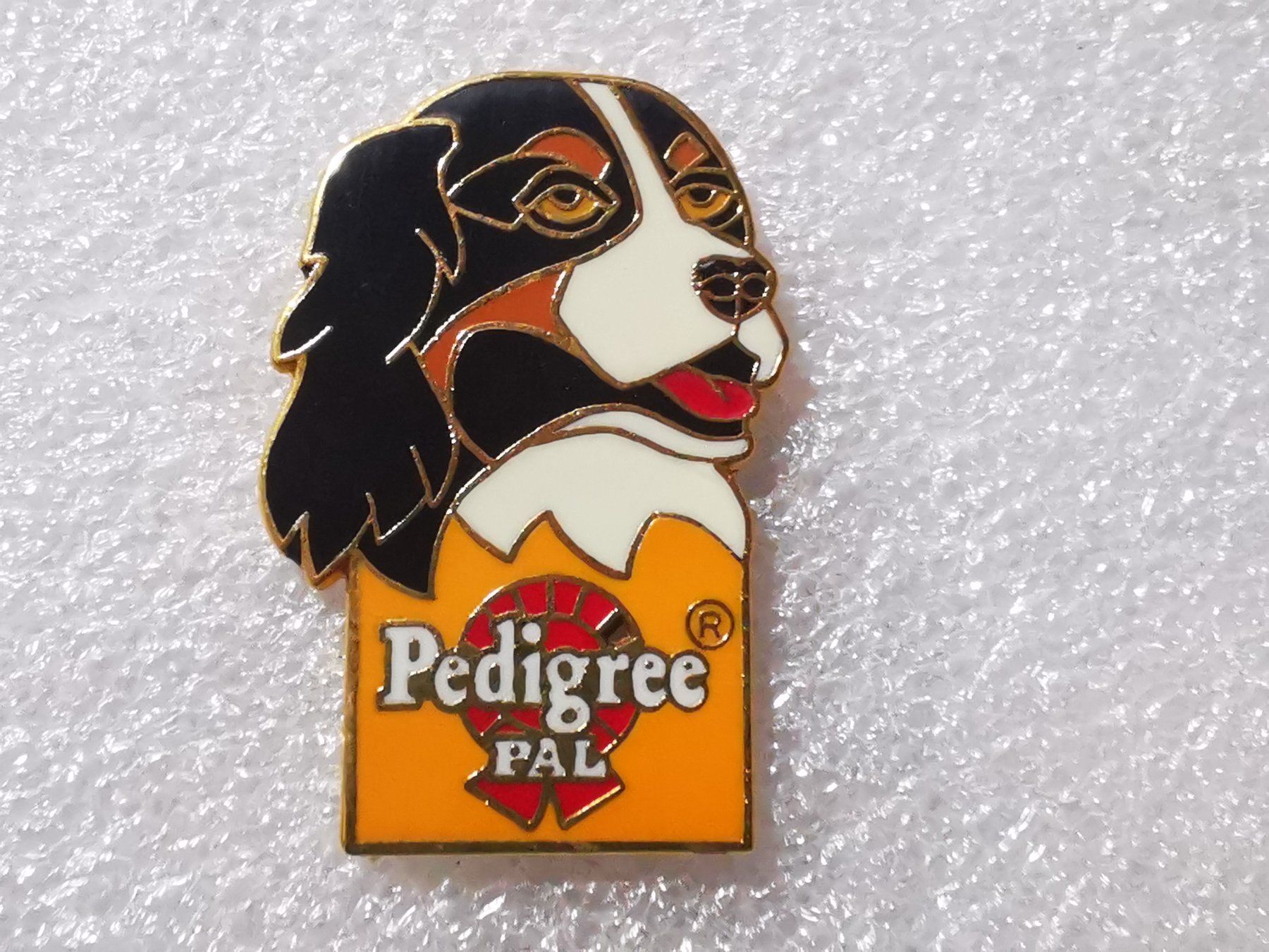 Placchette & Badge: Ansteckpin 128: Pedigree Pal – Usato da Oppligen venduto da Pin-Fall-Shop