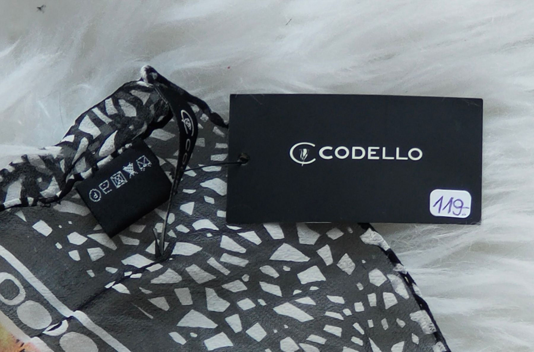 Codello Foulards, Tücher & Schals: Seidenschal Seide Foulard – Neu und originalverpackt aus Frauenfeld von Schenken-mit-Herz 1