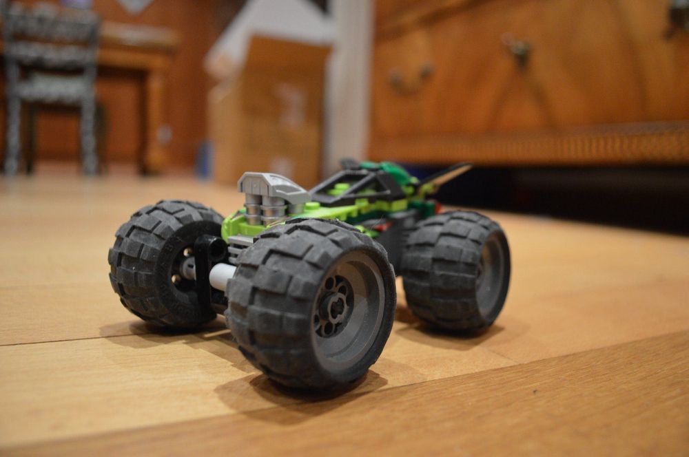Lego Racers 8384 (Gebraucht) in Ins für CHF 1.3 – mit Lieferung auf ...