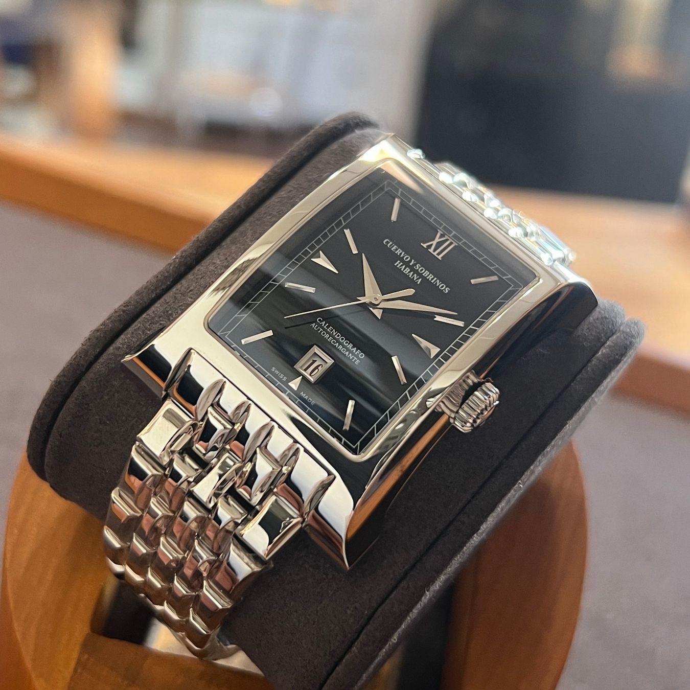 Orologi: Cuervo Y Sobrinos Esplendidos Black Dial A2412/2 – Usato da Carouge GE venduto da Watchaser 8